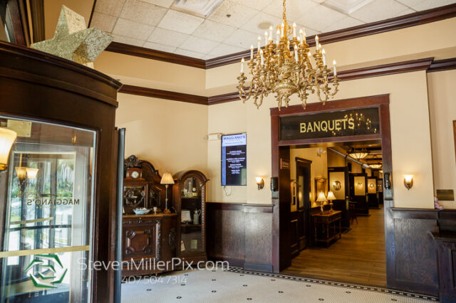 Maggiano's Event Lunch Photographer