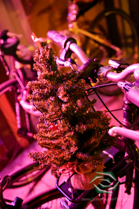 steven_miller_photography_orlandos_main_street_audubon_park_holiday_bike_light_night_0002