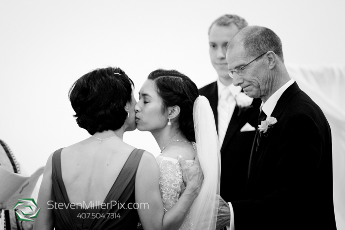 www.StevenMillerPix.com_310_lakeside_orlando_weddings_chapel_at_the_towers_wedding_photographers__0028