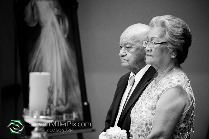 mary_queen_of_the_universe_wedding_photographer_vow_renewal_0003