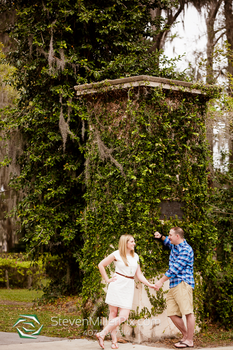 Orlando Wedding Photographers | Winter Park Engagement Photos