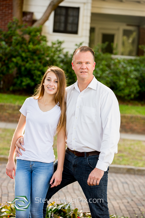 Downtown Orlando Family Portrait Photographers | Lake Eola Park Photos