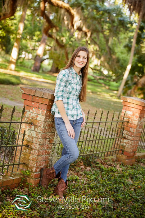 Winter Garden Senior Portraits Photographer