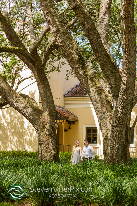 Engagement Photos at Rollins College