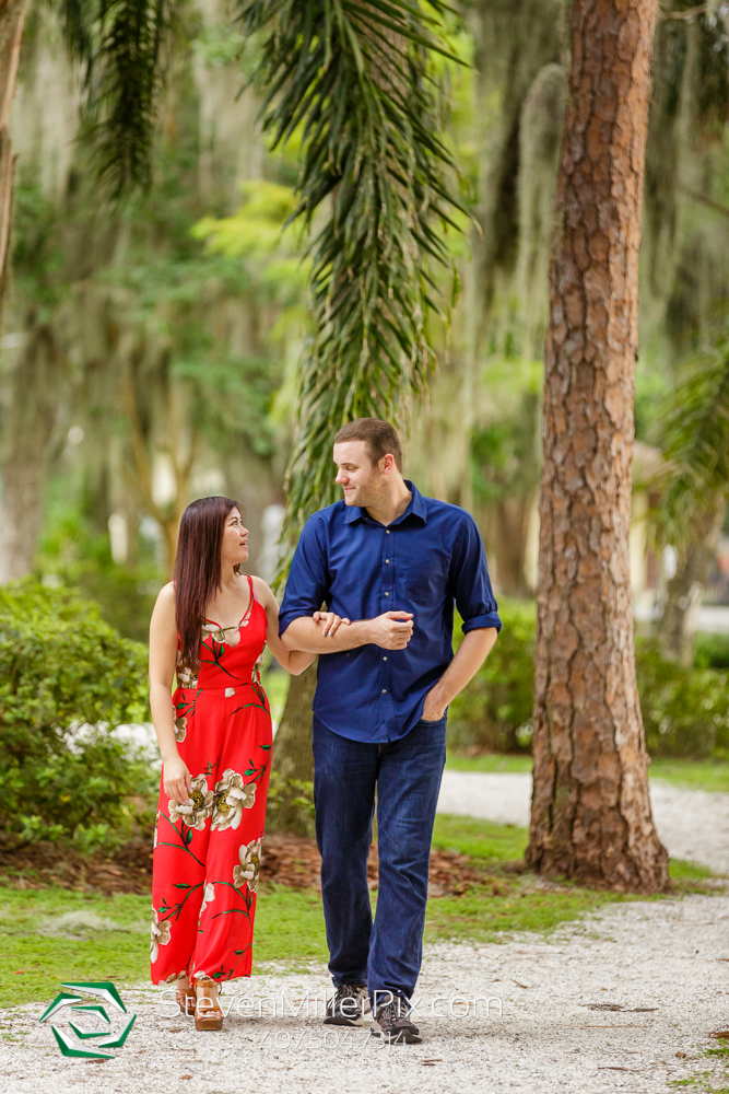 Kraft Azalea Gardens | Winter Park Engagement Session