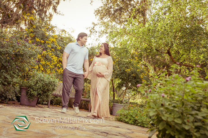 Leu Gardens Orlando Maternity Photography 