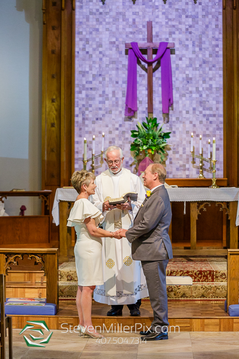 Episcopal Church of the Resurrection Intimate Wedding Photographers
