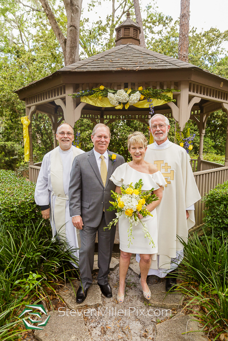 Episcopal Church of the Resurrection Intimate Wedding Photographers