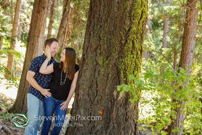 Traveling Oregon Engagement Wedding Photographers