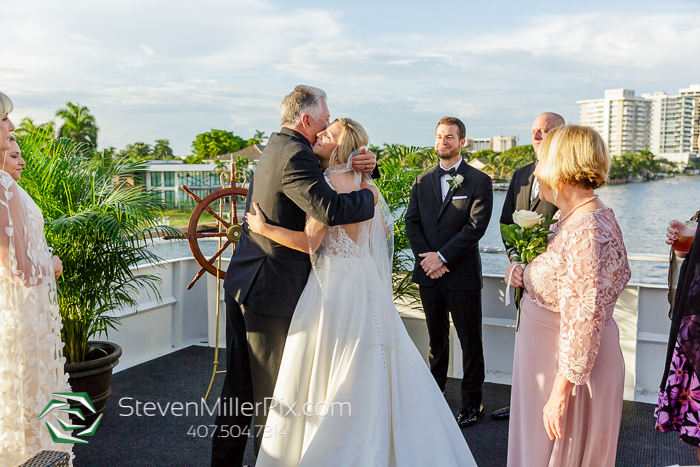 Ft Lauderdale Sundream Yacht Charter Wedding Photographers