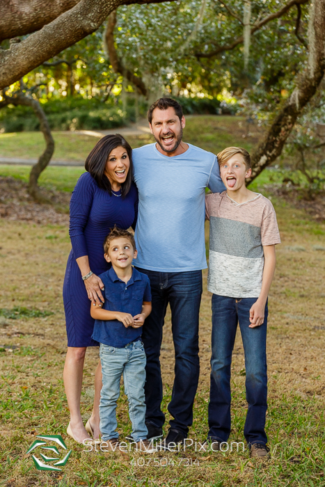 Mayor Tree Loch Haven Park Family Portraits