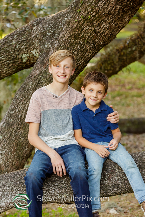 Mayor Tree Loch Haven Park Family Portraits