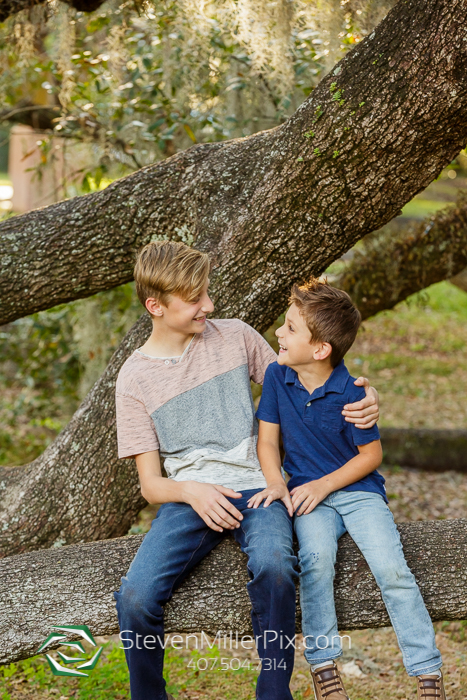 Mayor Tree Loch Haven Park Family Portraits