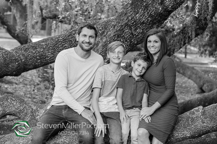 Mayor Tree Loch Haven Park Family Portraits