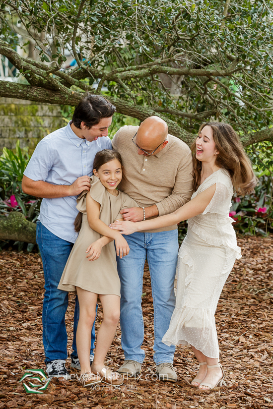 Lake Eola Orlando Family Photographer