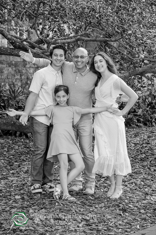 Lake Eola Orlando Family Photographer