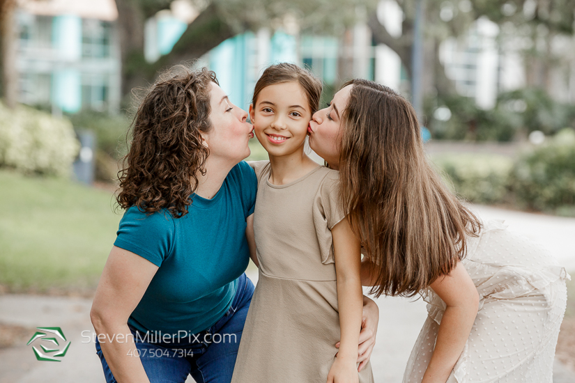 Lake Eola Orlando Family Photographer