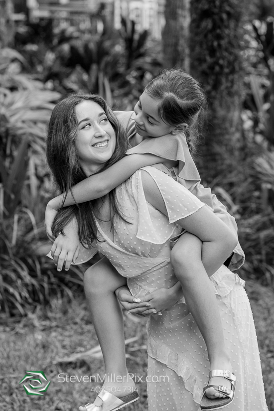 Lake Eola Orlando Family Photographer