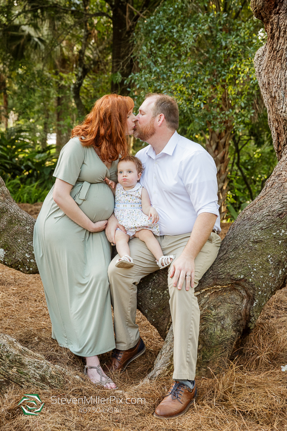 Dickson Azalea Park Family Photographer