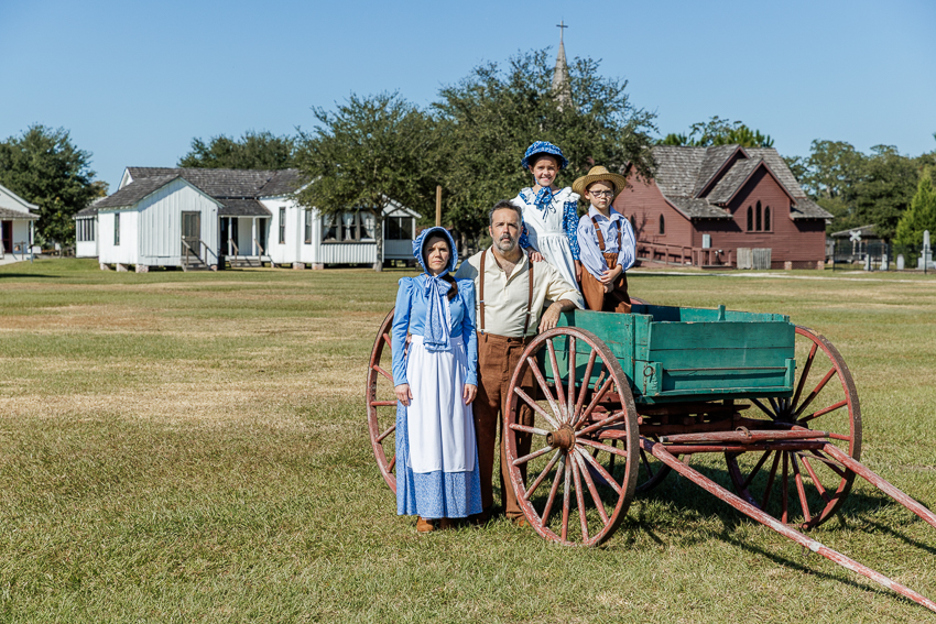 Family Portrait Photographer Vintage Pioneer