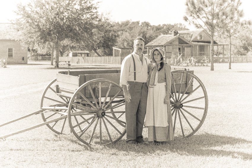 Family Portrait Photographer Vintage Pioneer