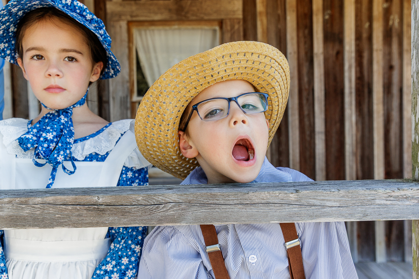 Family Portrait Photographer Vintage Pioneer