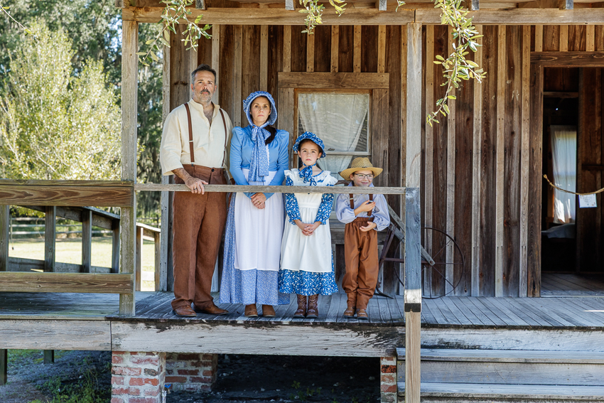 Family Portrait Photographer Vintage Pioneer
