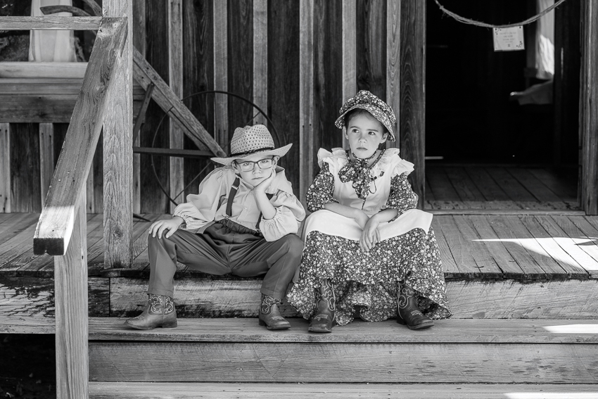 Family Portrait Photographer Vintage Pioneer
