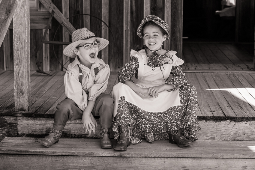 Family Portrait Photographer Vintage Pioneer
