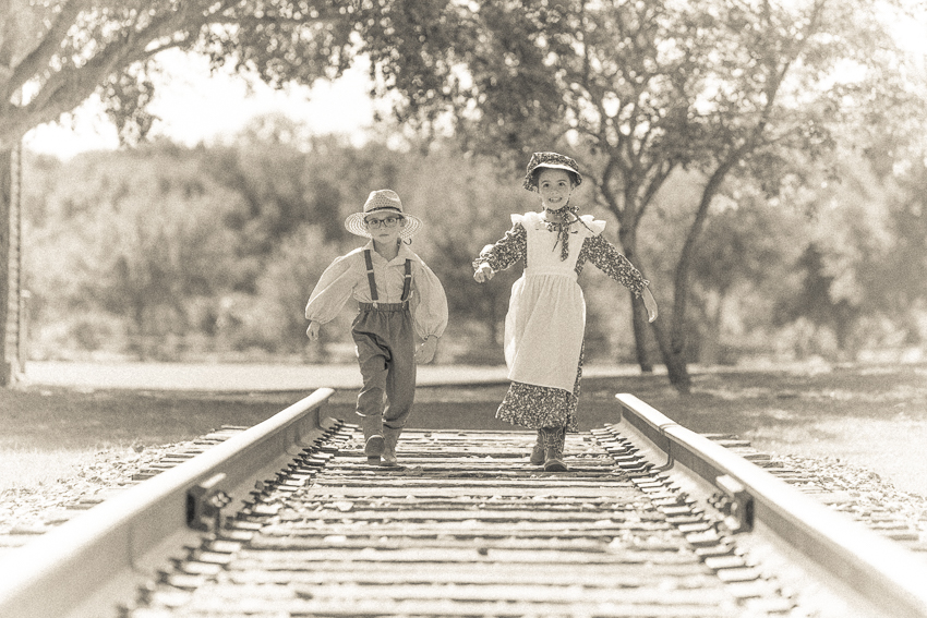 Family Portrait Photographer Vintage Pioneer