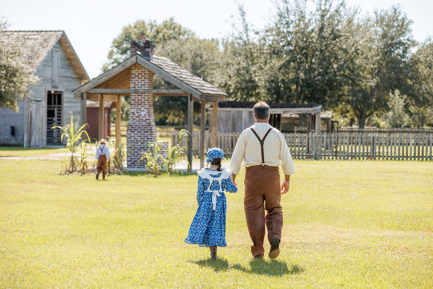 Family Portrait Photographer Vintage Pioneer