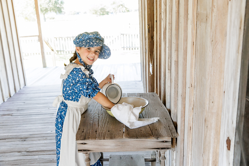 Family Portrait Photographer Vintage Pioneer