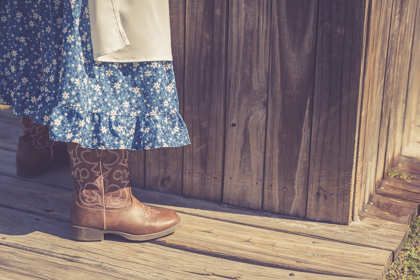 Family Portrait Photographer Vintage Pioneer