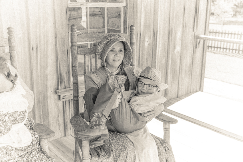 Family Portrait Photographer Vintage Pioneer