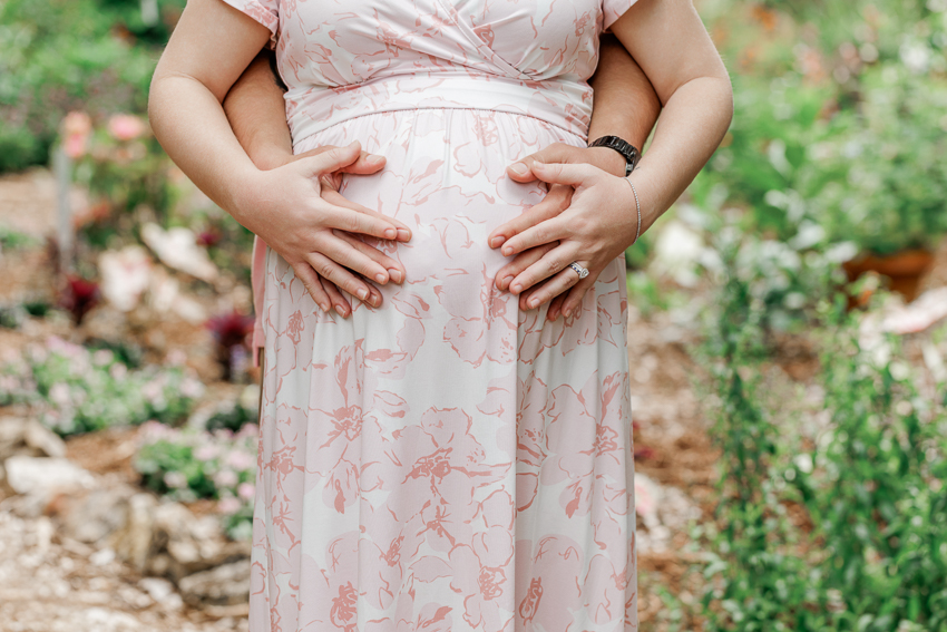 Orlando Mead Garden Maternity Photographer