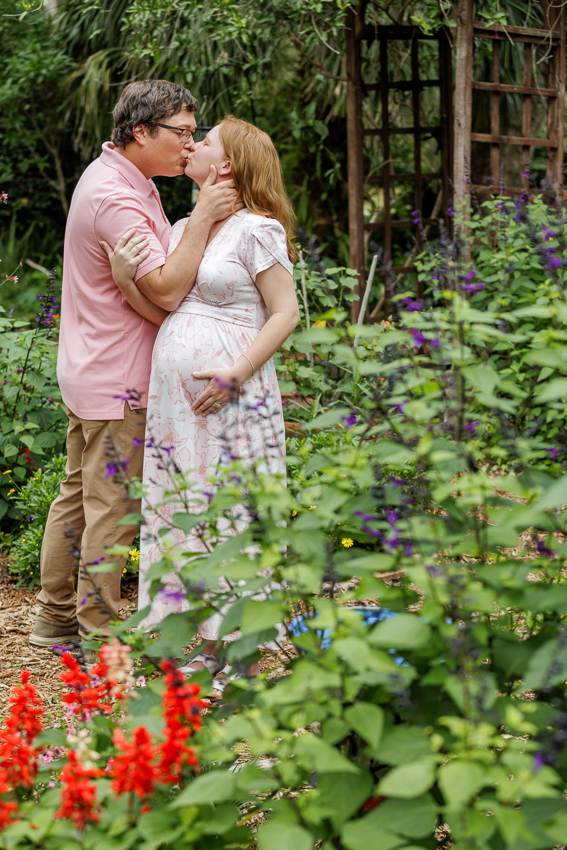 Orlando Mead Garden Maternity Photographer